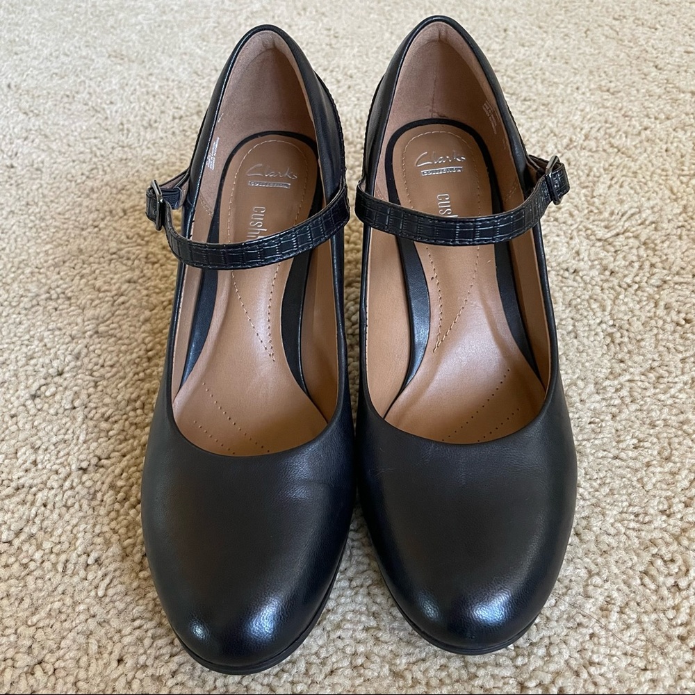Clarks heeled shoes